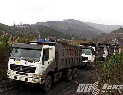 Quảng Ninh xử lý vấn nạn xe quá khổ, quá tải