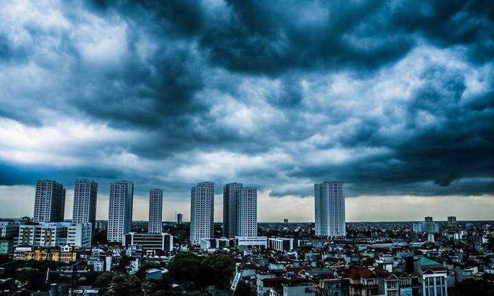 Khoảng 30 phút nữa, Hà Nội có mưa rào và dông