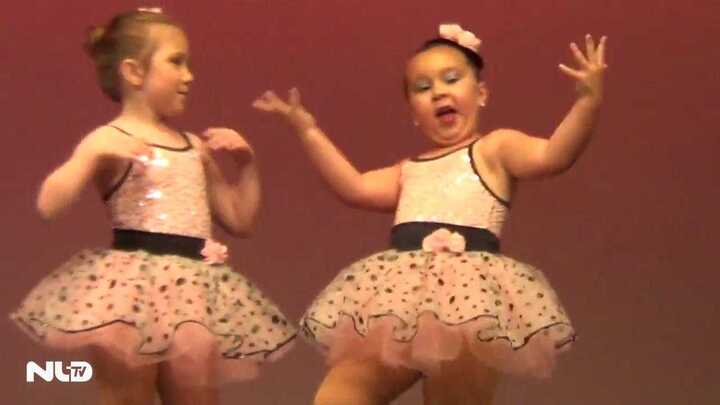 Clip vũ công nhí nhảy hài hước hút 34 triệu lượt xem