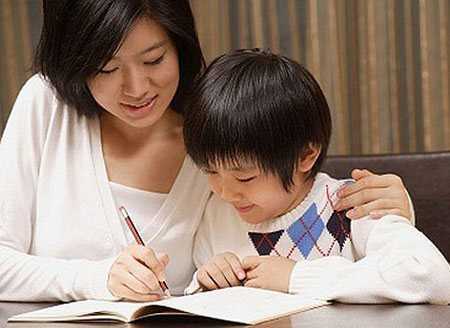 Tuyệt chiêu dạy con học tiếng Anh tốt