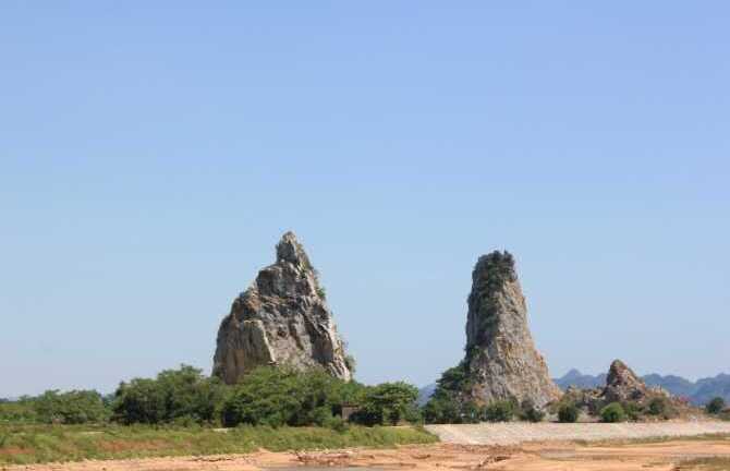 Chuyện 5 người đàn ông đánh cắp kho báu ở chân núi Ngũ Nhạc