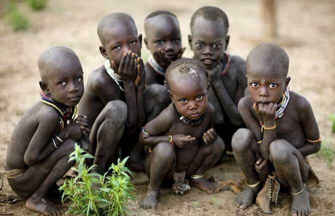 Ám ảnh hủ tục hiến tế trẻ em ở Uganda