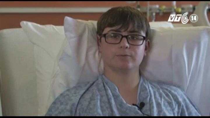 Người bị cá mập cắn kể phút kinh hoàng