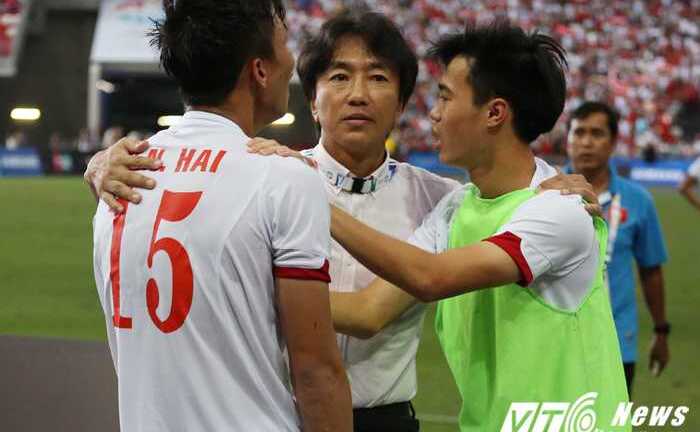 Sao cứ mãi chỉ trích Miura?