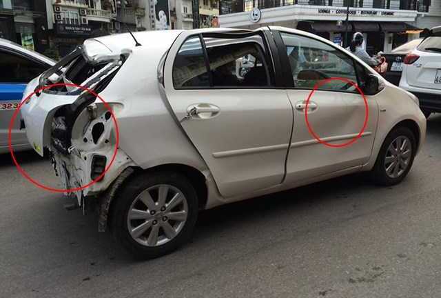 Hậu cuồng phong, ôtô méo mó 'lết' ra phố