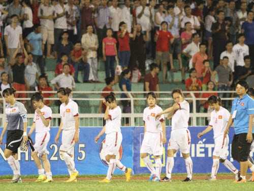 3 tỷ đồng, 300 triệu đồng và 'nhiệm kỳ kim tiền'