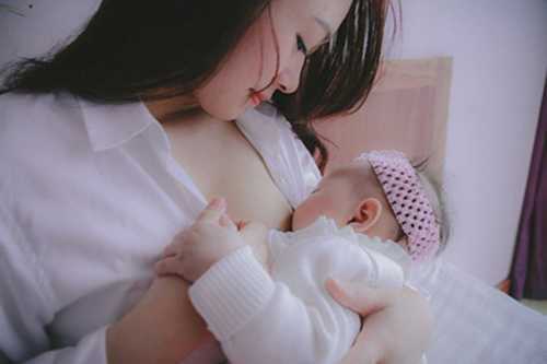 Những khoảng khắc ngọt ngào trong ngày Gia đình Việt Nam