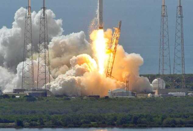 Tên lửa chở tàu vũ trụ của Mỹ nổ tung sau 3 phút rời bệ phóng