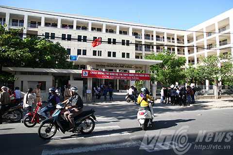 Một thí sinh Đà Nẵng xin làm môn trắc nghiệm trên giấy thi tự luận