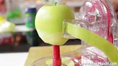 Dụng cụ gọt và bổ táo tiện lợi không tưởng