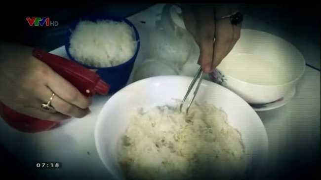 Video: Bí mật rợn người về yến sào tẩm đường