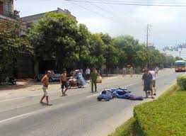 Clip: Liều lĩnh tông CSGT bất tỉnh