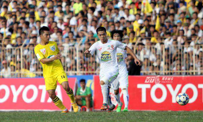 Clip: Công Phượng kiến tạo, Minh Vương cứa lòng ghi bàn đỉnh cao