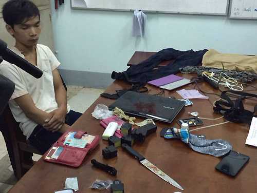 Clip: Tìm ra vật chứng dao và súng vụ thảm sát ở Bình Phước