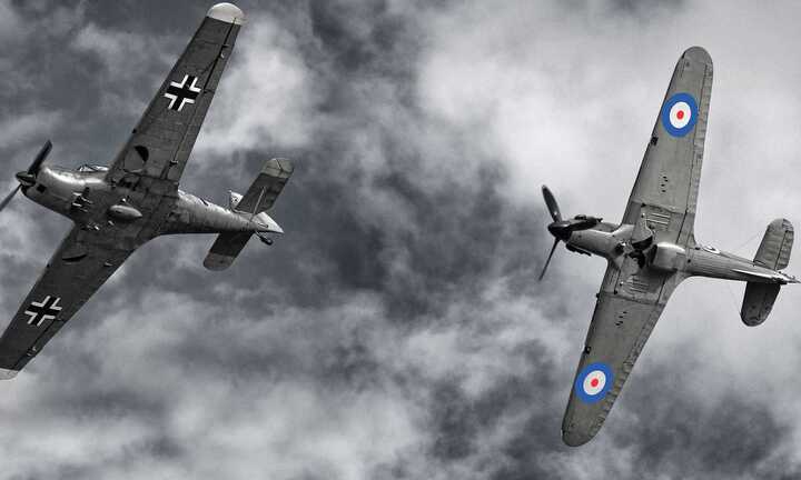 Mãn nhãn màn trình diễn chiến đấu cơ ‘khủng’ của Không quân Hoàng gia Anh