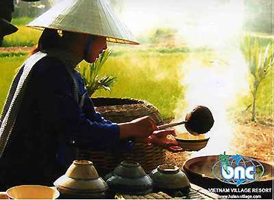 Chuyện người 15 năm ẩn thân trong rừng thẳm luyện 'trà thần'