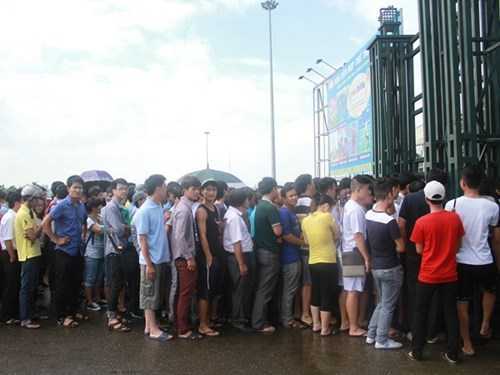 Vé trận Man City qua đường công văn đủ phủ kín Mỹ Đình