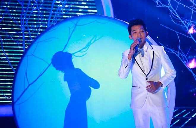 Gương mặt thân quen: Mai Quốc Việt lịch lãm giả Quang Dũng