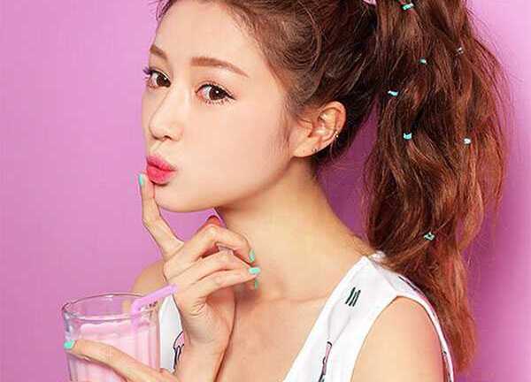 4 kiểu tóc hè siêu mát được hot girl Hàn mê tít