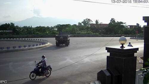 Phát hiện kẻ đổ hóa chất phá QL1A ở Quảng Bình