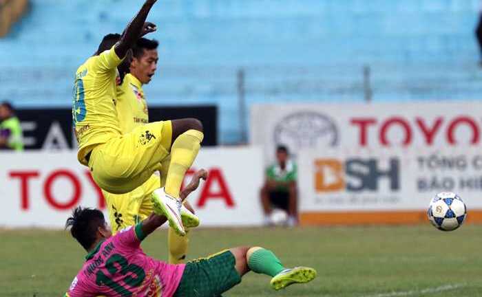 Pha đốt lưới nhà hiếm thấy ở V-League