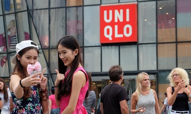 Chính quyền Trung Quốc 'nổi đóa' vì clip sex trong cửa hàng Uniqlo