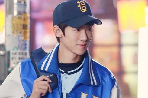 Yoo Yeon Seok uống cả chai rượu để quay cảnh hôn trong 'Âm mưu của lọ lem'