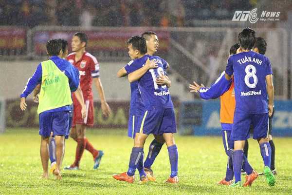 HAGL thắng B.Bình Dương: Bóng đá của quan