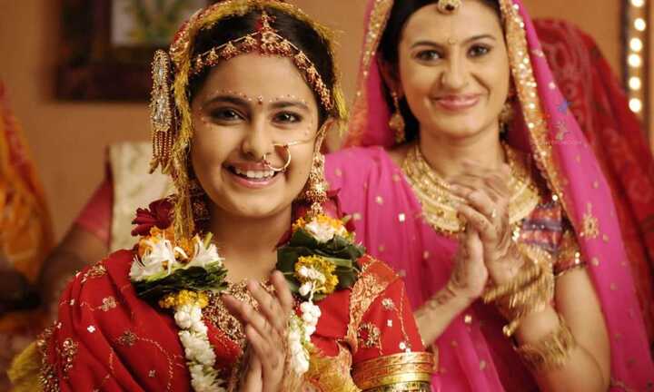 Những điều ít biết về sao 'Cô dâu 8 tuổi' sắp sang Việt Nam