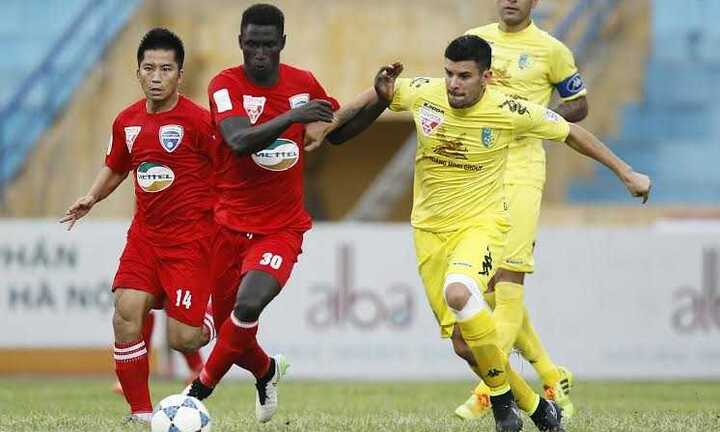 Hà Nội T&T - Coi chừng sẩy chân lúc bứt tốc