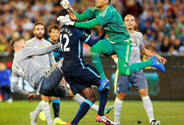 Man City mất thêm 2 ngôi sao trước khi sang Việt Nam