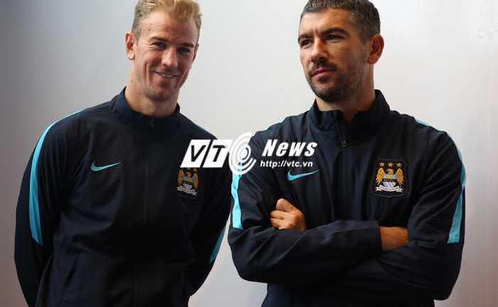 Sao Man City nói xin chào bằng tiếng Việt, háo hức đối đầu tuyển Việt Nam