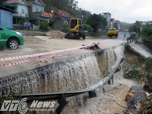 Quảng Ninh: Hàng ngàn hộ dân bị ngập lụt, 5 người thương vong trong mưa lũ