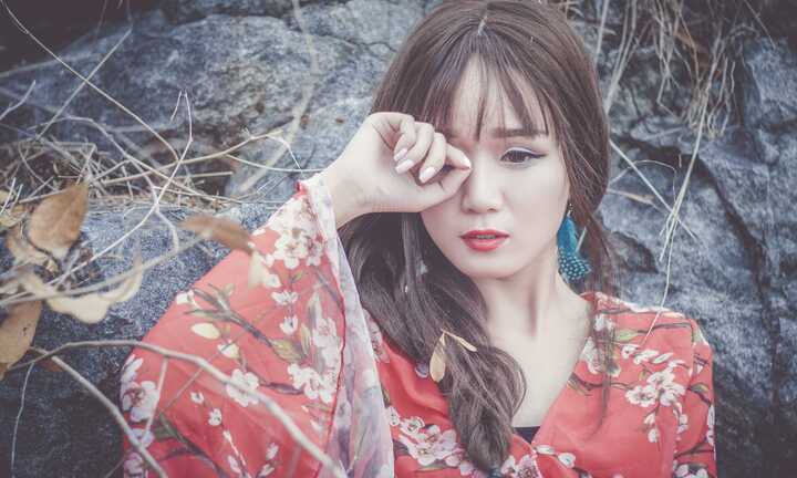 Chùm ảnh độc đáo về tình yêu của nữ sinh đại học Đà Nẵng