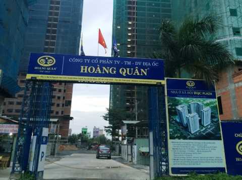 Rơi từ tầng 12 xuống đất, hai người thương vong