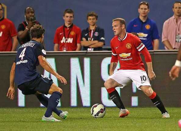 Hàng thủ lóng ngóng, Man Utd thua sốc PSG