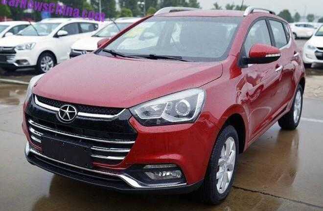 Xe SUV giống Mercedes gây sốt thị trường Trung Quốc có giá từ 178 triệu đồng