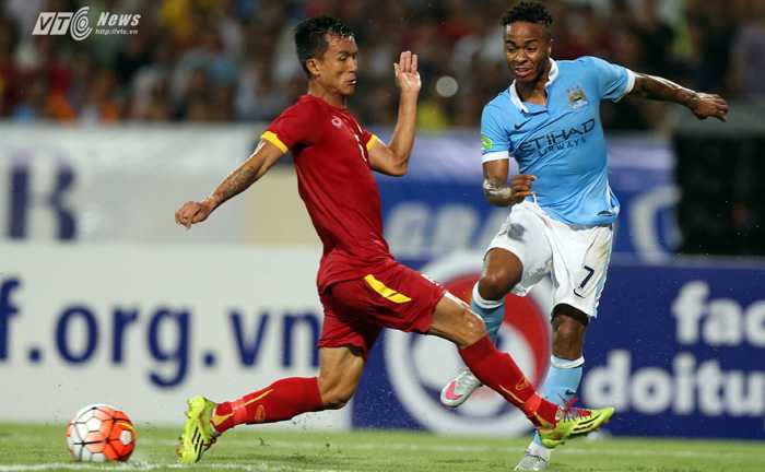 HLV Lê Thụy Hải: Ông Miura nên hãnh diện vì được gặp Man City