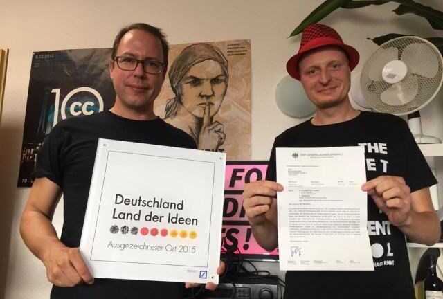 Dùng 'nguồn tin ẩn danh', 2 nhà báo Đức bị buộc tội phản quốc