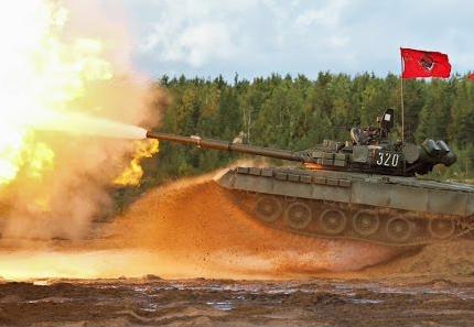 Video: Lính thiết giáp Nga tập trận bắn đạn thật với xe tăng, pháo tự hành