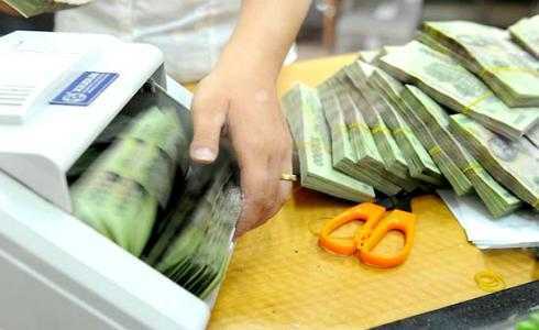 Giá đô la ngân hàng tăng vọt