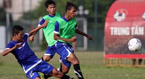 'Cầu thủ HAGL Arsenal JMG còn chưa đủ sức đá ở Lào'