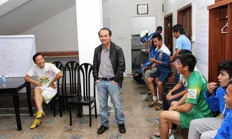 Bầu Đức: HAGL xuống hạng, V-League vắng như chùa bà Đanh