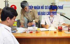 32% doanh nghiệp phải lót tay cho cán bộ thuế