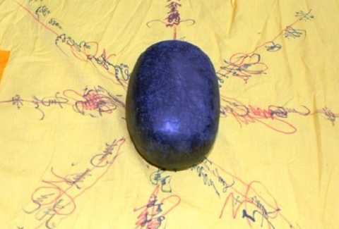 Bắt kẻ lừa bán 'thiên thạch làm tan sắt' giá 1,7 triệu USD