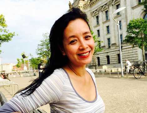 Sang châu Âu làm phim, NSƯT Chiều Xuân khoe sắc vóc trẻ trung