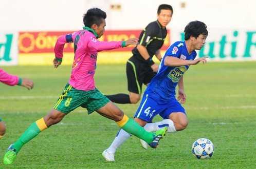 Trực tiếp Đồng Tháp 1-0 HAGL: Công Phượng bất lực