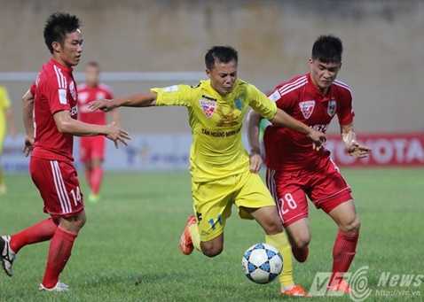 Trực tiếp: Hà Nội T&T - Becamex Bình Dương