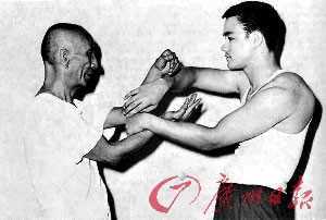 Ảnh hiếm hoi của ‘sư đồ’ Diệp Vấn - Lý Tiểu Long