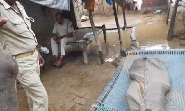 Ấn Độ: Hai anh trai chặt đầu em gái rồi diễu phố gây rúng động